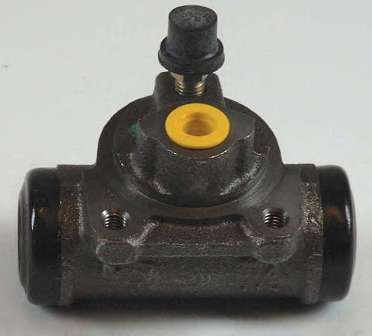 Колесный тормозной цилиндр