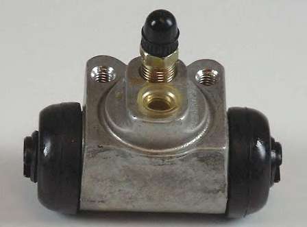 Колесный тормозной цилиндр