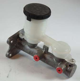 Главный тормозной цилиндр