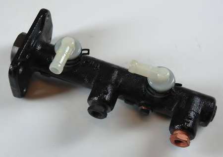 Главный тормозной цилиндр