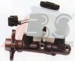 Главный тормозной цилиндр