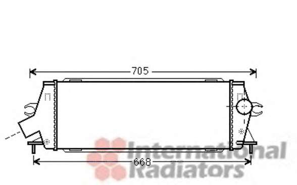 Радіатор інтеркулера Renault Trafic 2.0/2.5dCi 06-