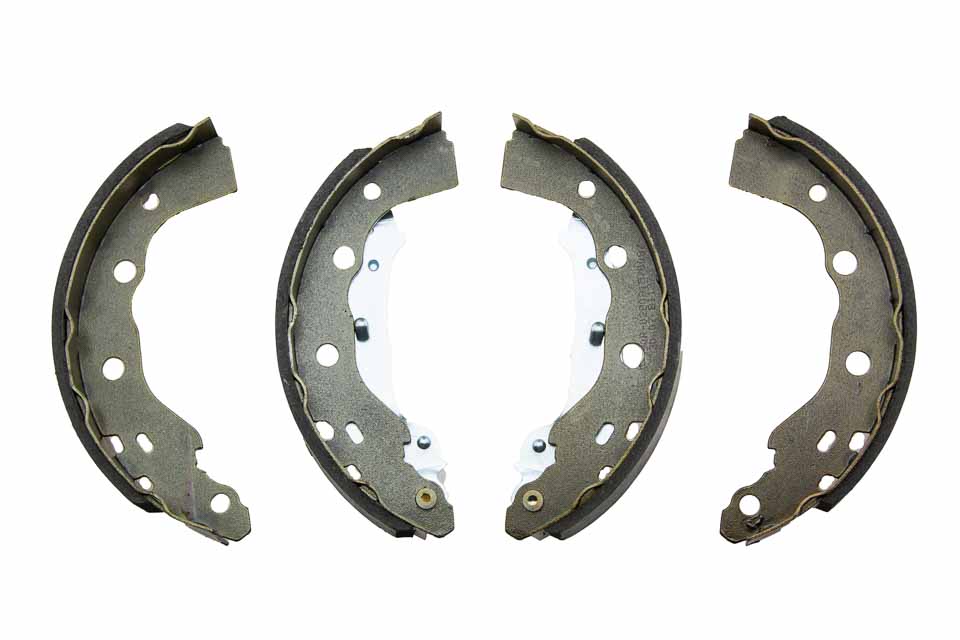 Тормозные колодки барабанные mitsubishi space star 98-,toyota avensis 1.6 00-03, suzuki vitara 2.7