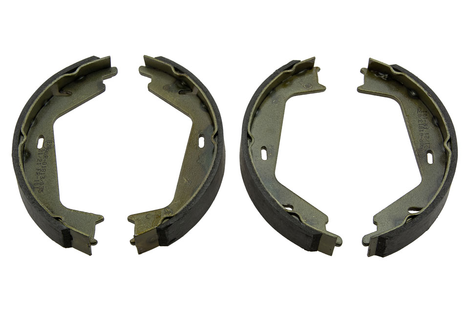 Тормозные колодки барабанные volvo s60, v70, s80, xc90 2.4-4.4 10.02- /diameter=178mm/