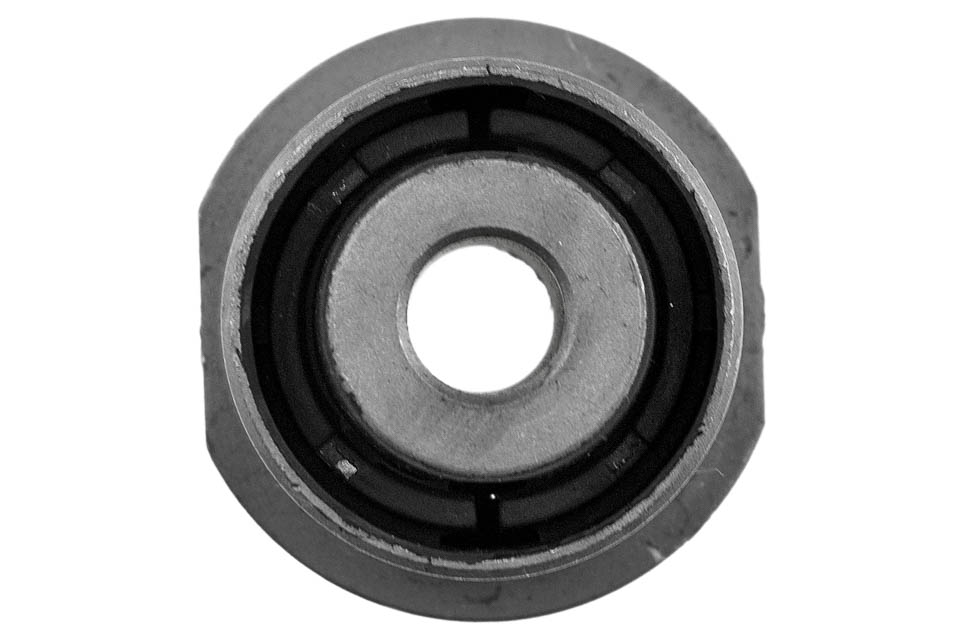 Втулка рычага chrysler 300c 04-, dodge challenger 08-, charger 04-, magnum 04-08 /front, lower rear/