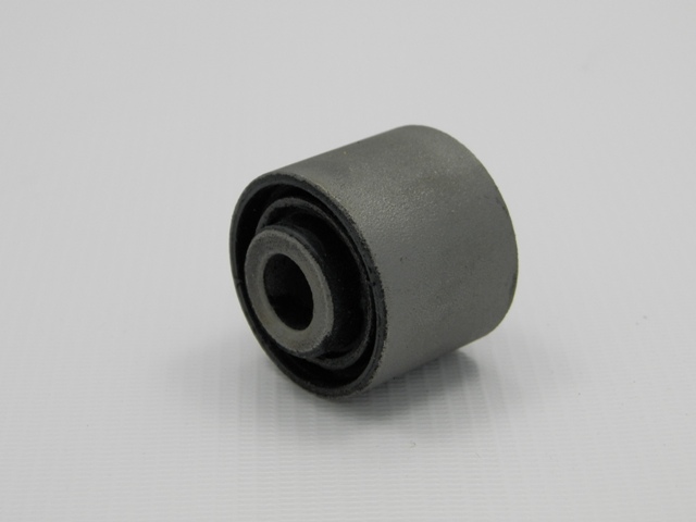 Втулка рычага ford focus i/ii 98-07, c-max cap/cb3 03-, mondeo iii 00-07, mazda 3 02-, mazda 5 05- /rear control rod/