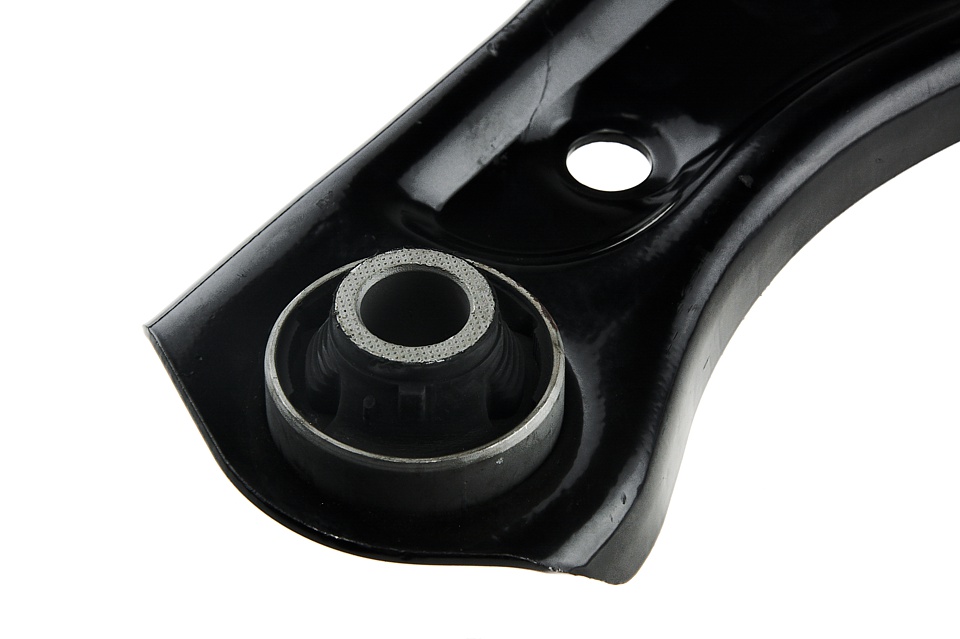 Рычаг передн. nissan micra k13 10-, note 12- /lower right/